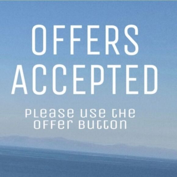 NWT Gorgeous Silvertone Spider Ring with Faux Moonstone - Picture 9 of 12